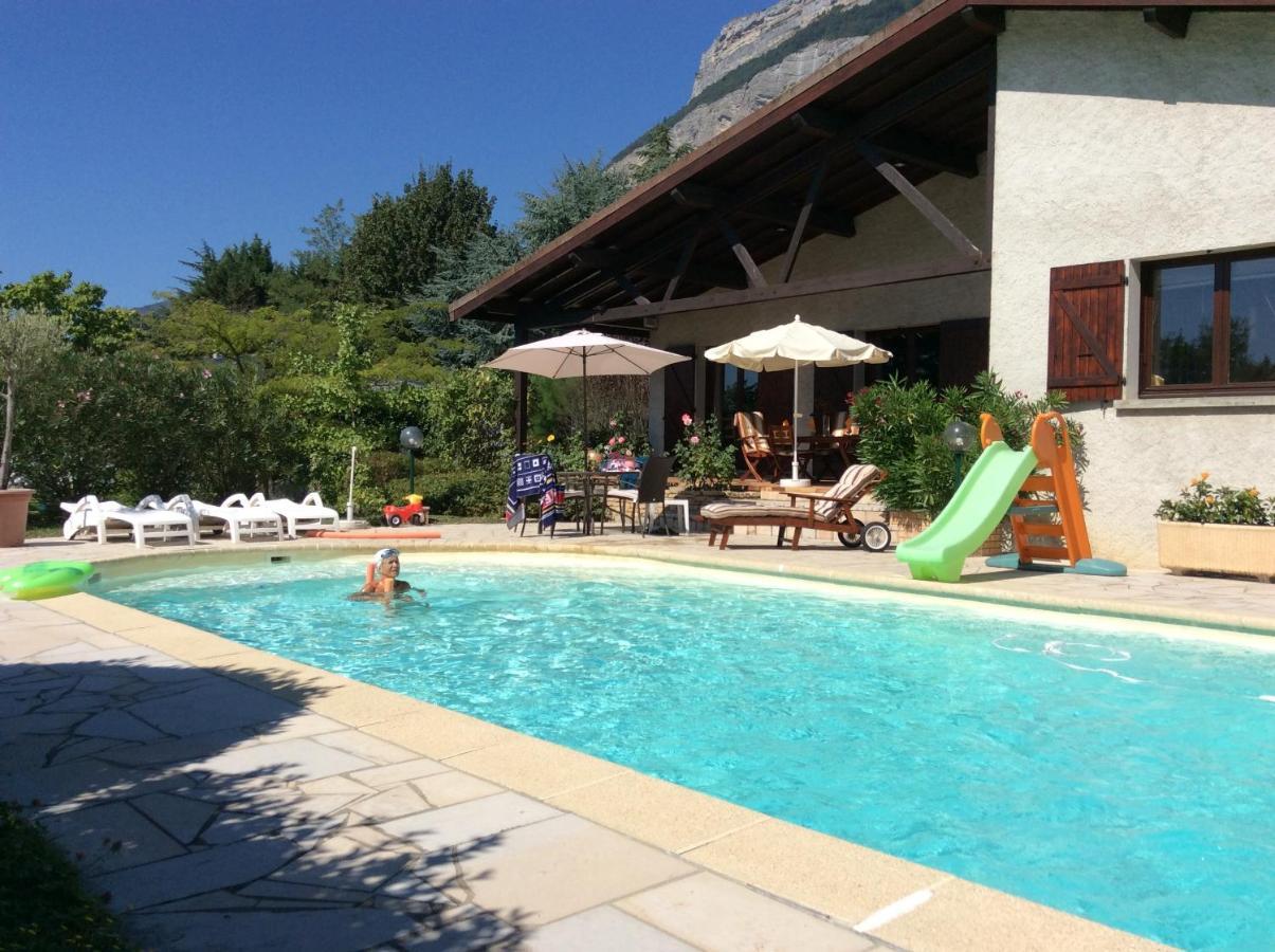 Villa Avec Vue Biviers Luaran gambar