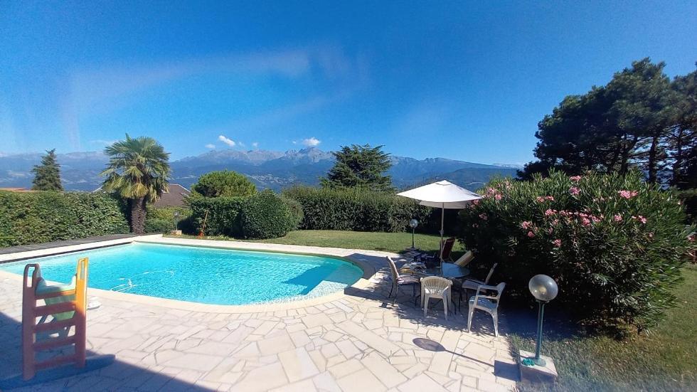 Villa Avec Vue Biviers Luaran gambar